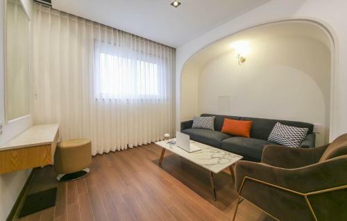 Urban Hotel