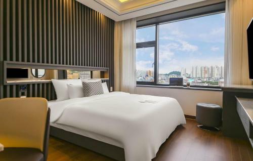 Urban Hotel