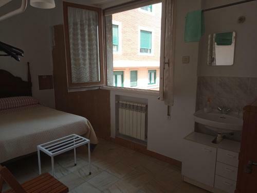 Hostal Pensi�n Los Pinos Gij�n