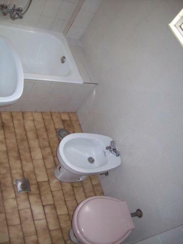 Hostal Pensi�n Los Pinos Gij�n