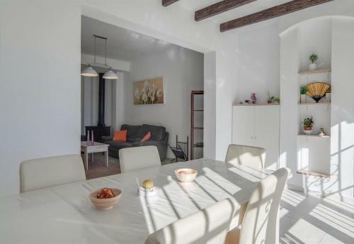 Lovely Townhouse Next To The Beach