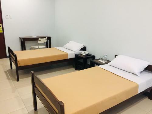 Bed & Breakfast Seasons Hotel Sablayan