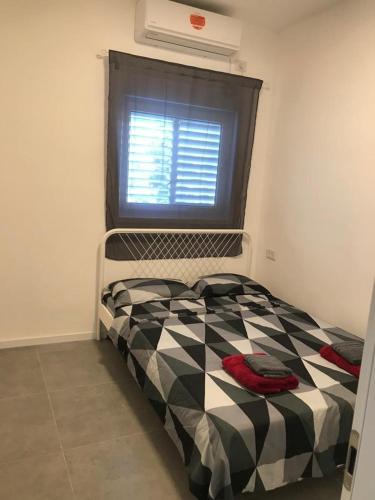 Isramax Low-cost Apartment Near The Sea.