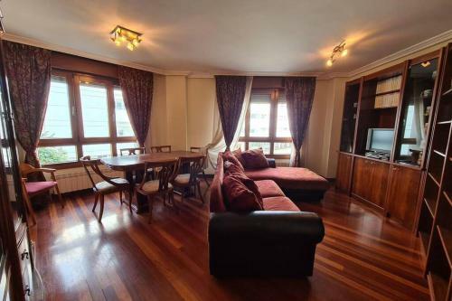 Apartamento 121a - Playa De Poniente Con Garaje