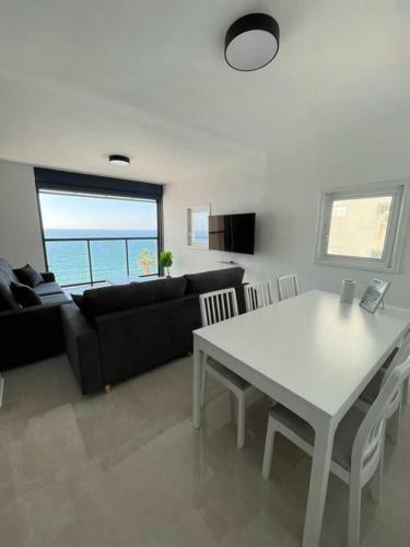 Apartamento Onthesea Bat Yam