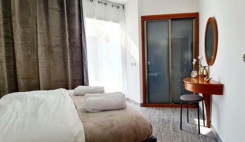 Go To Apartments In Leonardo