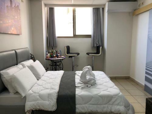 Sea Line Hotel From R&a Group