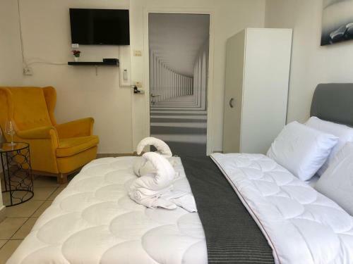 Sea Line Hotel From R&a Group