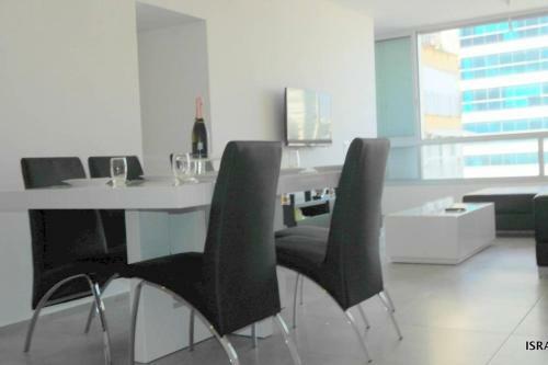 Apartamento Modern & Luxury Apt Steps To The Beach In Bat Yam
