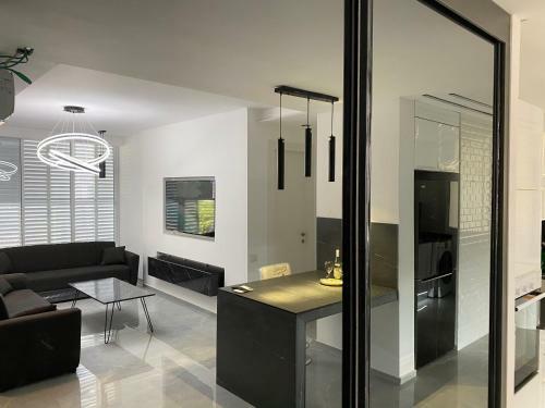 Apartamento New! Luxus- Best Suit 2 Minutes Fromtel Aviv
