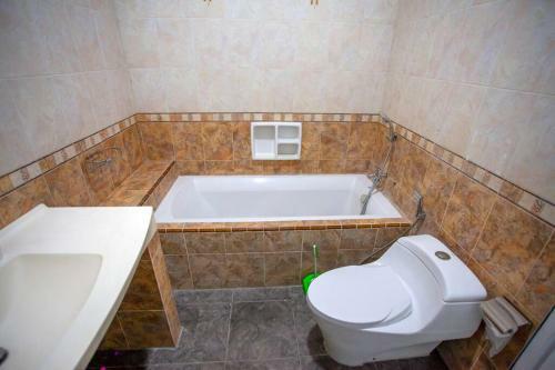 Villa Bsd City By Reqhome