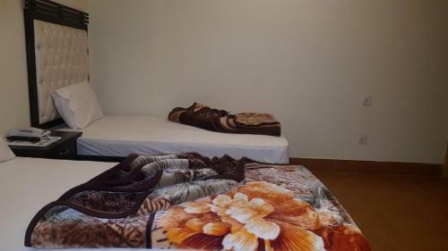 Hotel Civic - Gujranwala