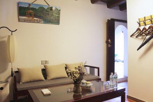 Hostal Yingbin Inn