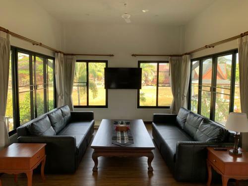 Villa Warin 2 Bedroom By Thailife