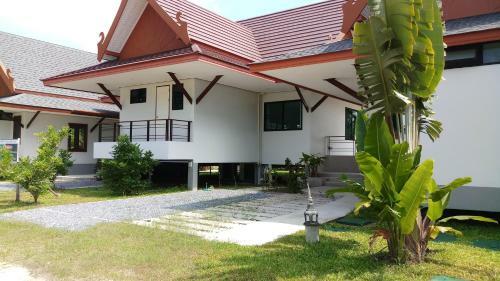 Villa Warin 2 Bedroom By Thailife