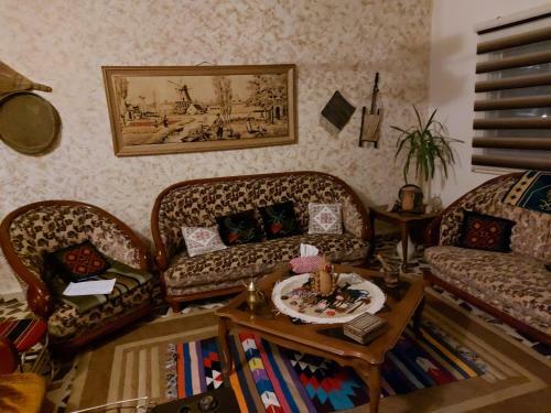 Hostal The Old House