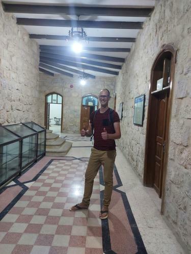 Hostal The Old House