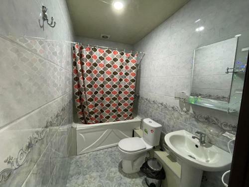 Ipak Hotel