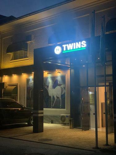 Hostal Guest House Twins