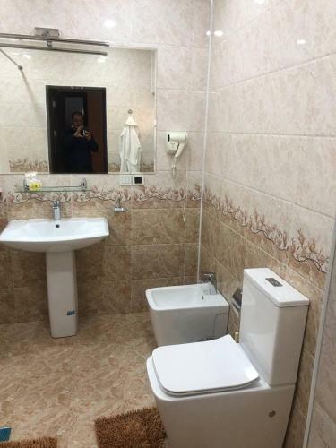 Hostal Happy House Hotel