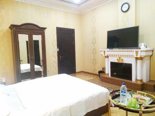 Hostal Happy House Hotel