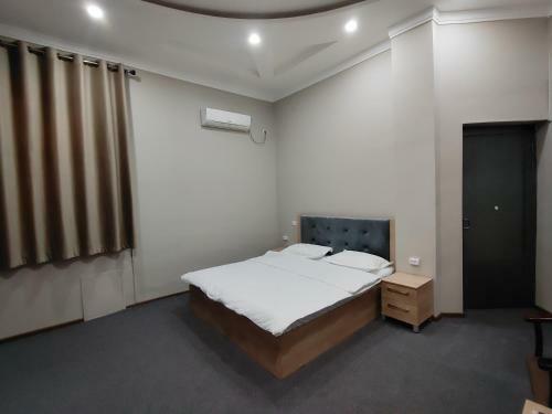 Hide Hotel