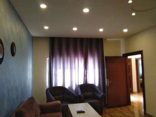 Ground Floor Two Bed Room Apartment With Garden