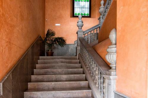Apartamentos Deluxe Palacio de Los Jer�nimos Free Parking