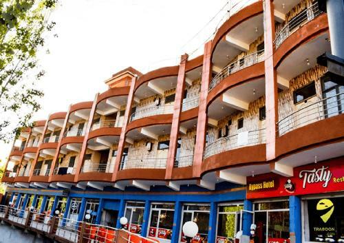 By Pass Hotel & Food Street