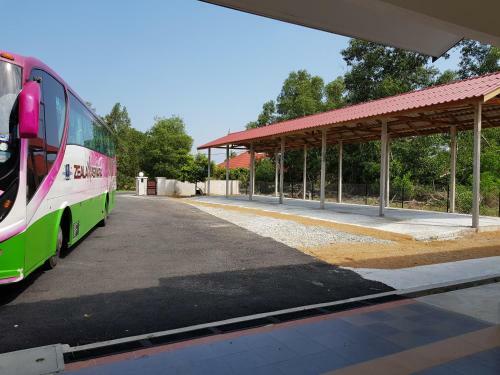 Hostal Villa Setia