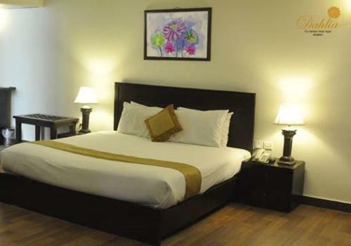 Dahlia Hotel Apartments