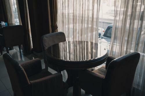 Devona Hotel