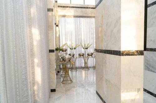 Atlantis Suites Hotel