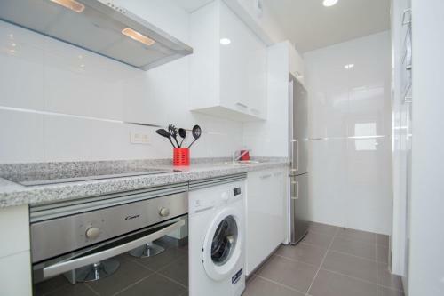 Apartamento Enjoygranada Arabial 5a - Pool & Free Parking