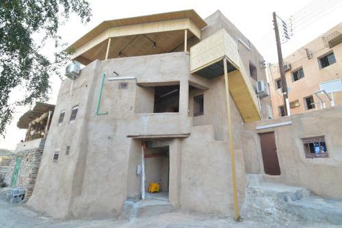 Hostal Basmat Almisfah