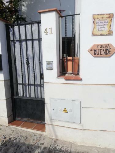 Cueva El Duende
