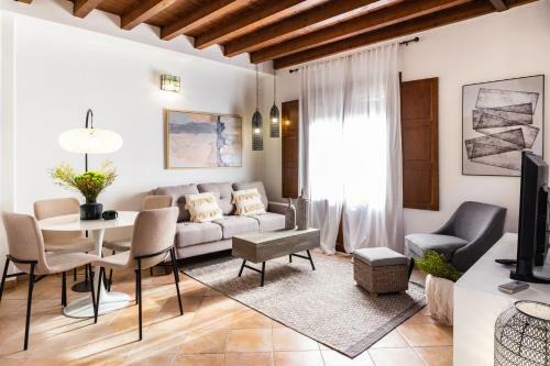 Apartamento Junto Al Albaic�n Con Terraza