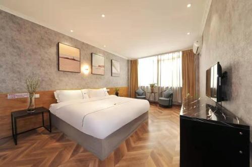 Hotel ??????