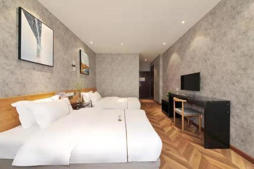 Hotel ??????