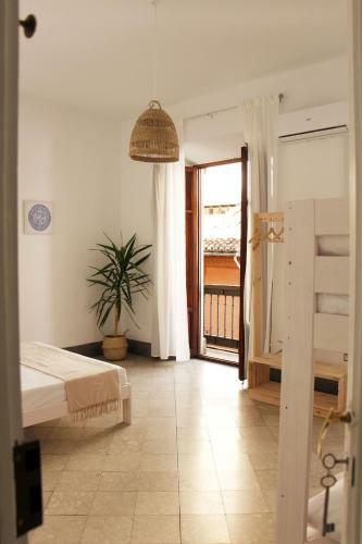 Casa De La Alegr�a