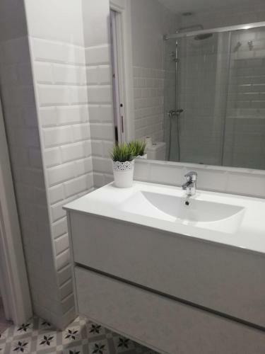 Apartamento Precioso Piso En Pleno Centro Junto A La Alhambra