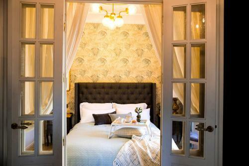 Ch Elvira Luxury Apartment