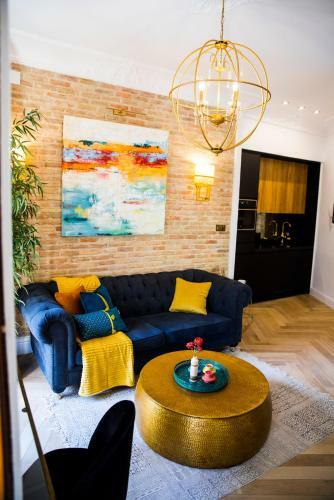 Ch Elvira Luxury Apartment
