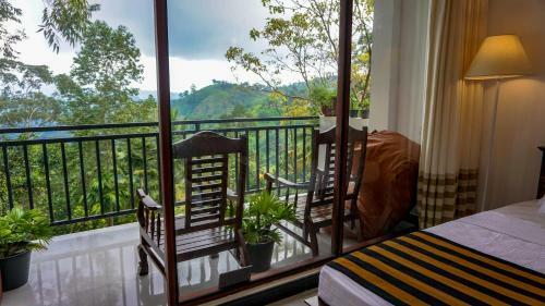 Hostal Shining Green View