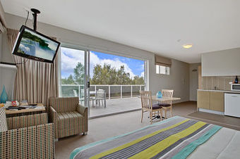 Aparthotel Quality Suites Pioneer Sands