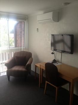 Bathurst Apartments