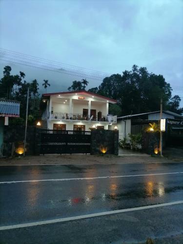 Sashen Hotel