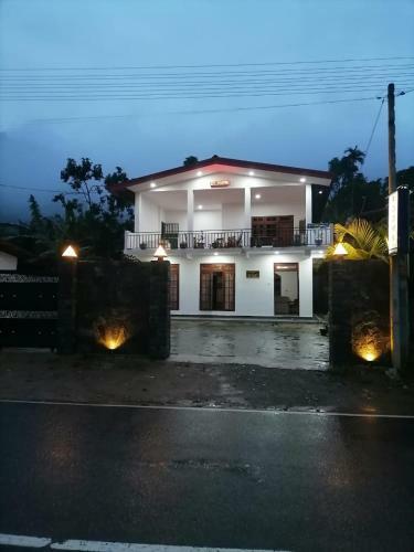 Sashen Hotel