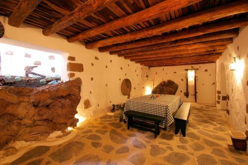 Luxe Villa Haria Private Indoor Pool By Pvl