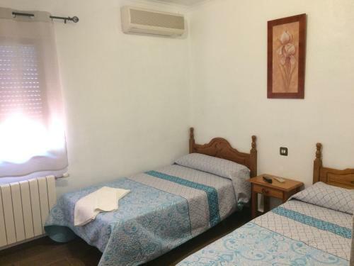 Hostal Pensi�n Restaurante El Cruce De Hornos